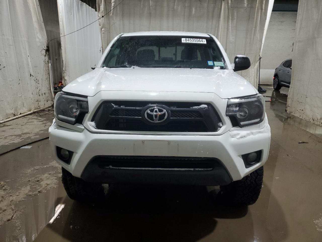 Lot #3033012042 2015 TOYOTA TACOMA DOU