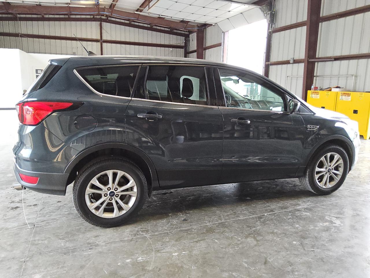 Lot #3040838756 2019 FORD ESCAPE SE