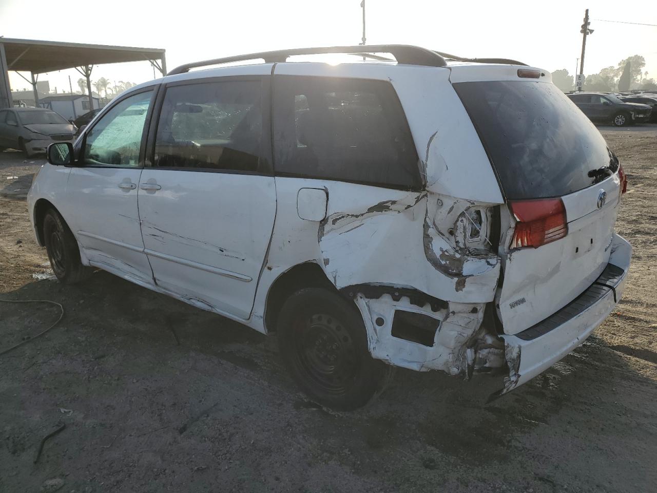 Lot #3032994001 2005 TOYOTA SIENNA CE