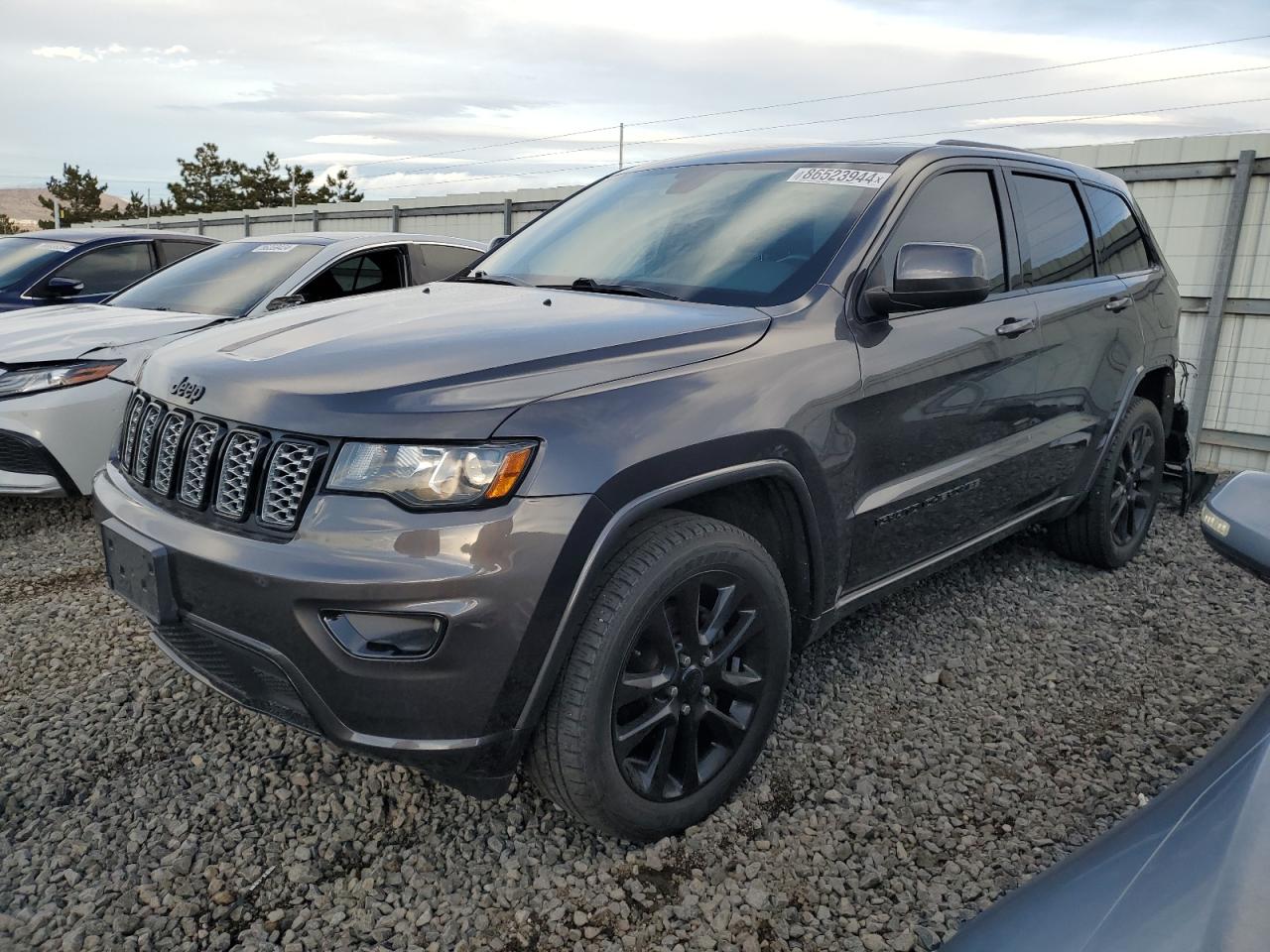 JEEP GRAND CHEROKEE LAREDO