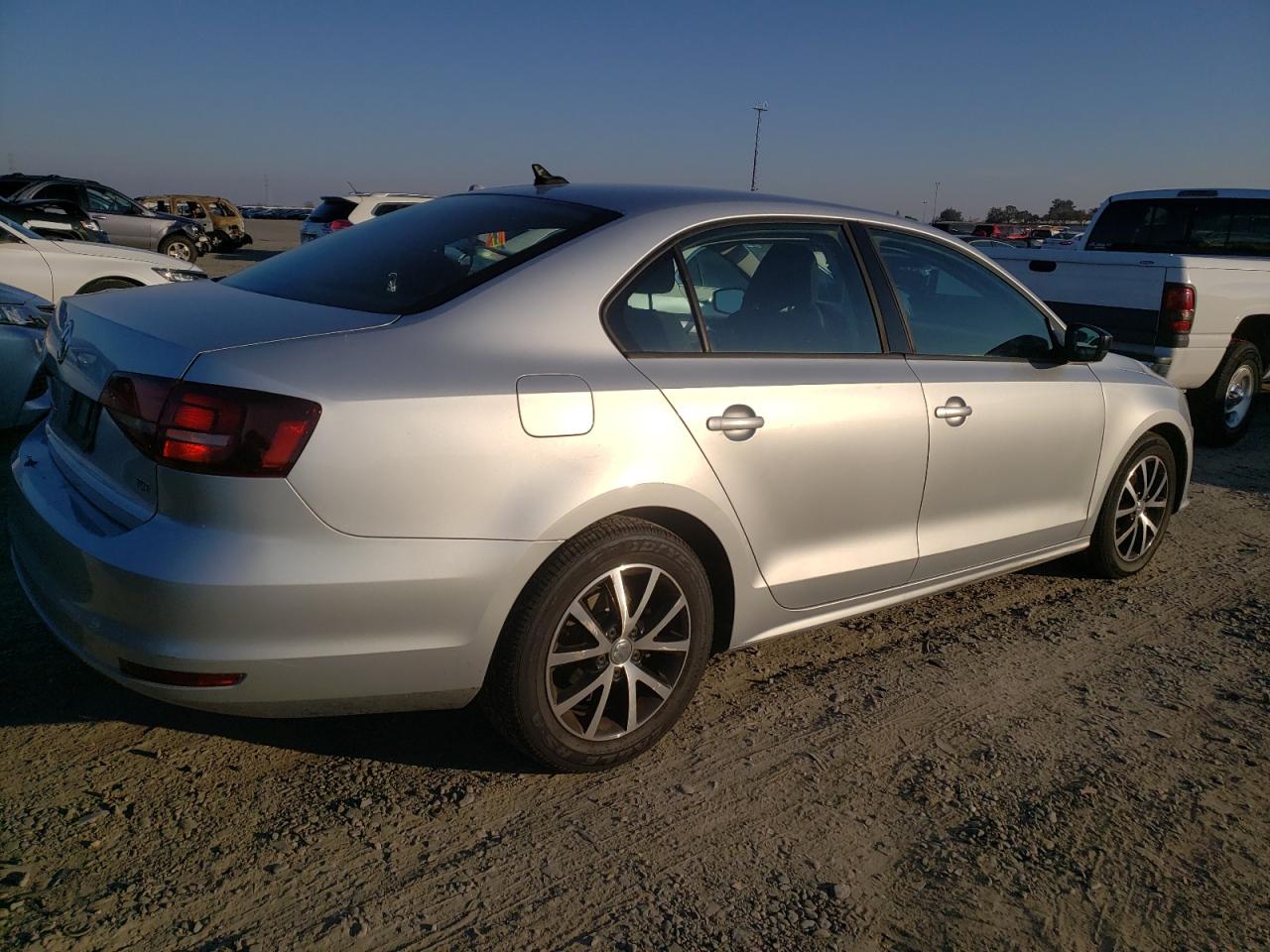 Lot #3037131500 2016 VOLKSWAGEN JETTA SE