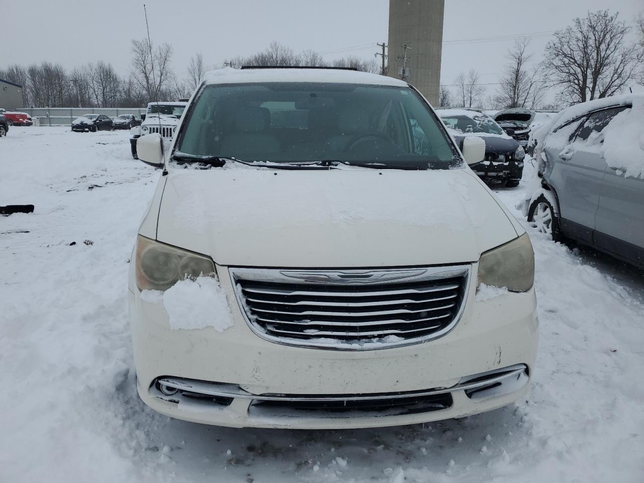 Lot #3030577844 2013 CHRYSLER TOWN & COU