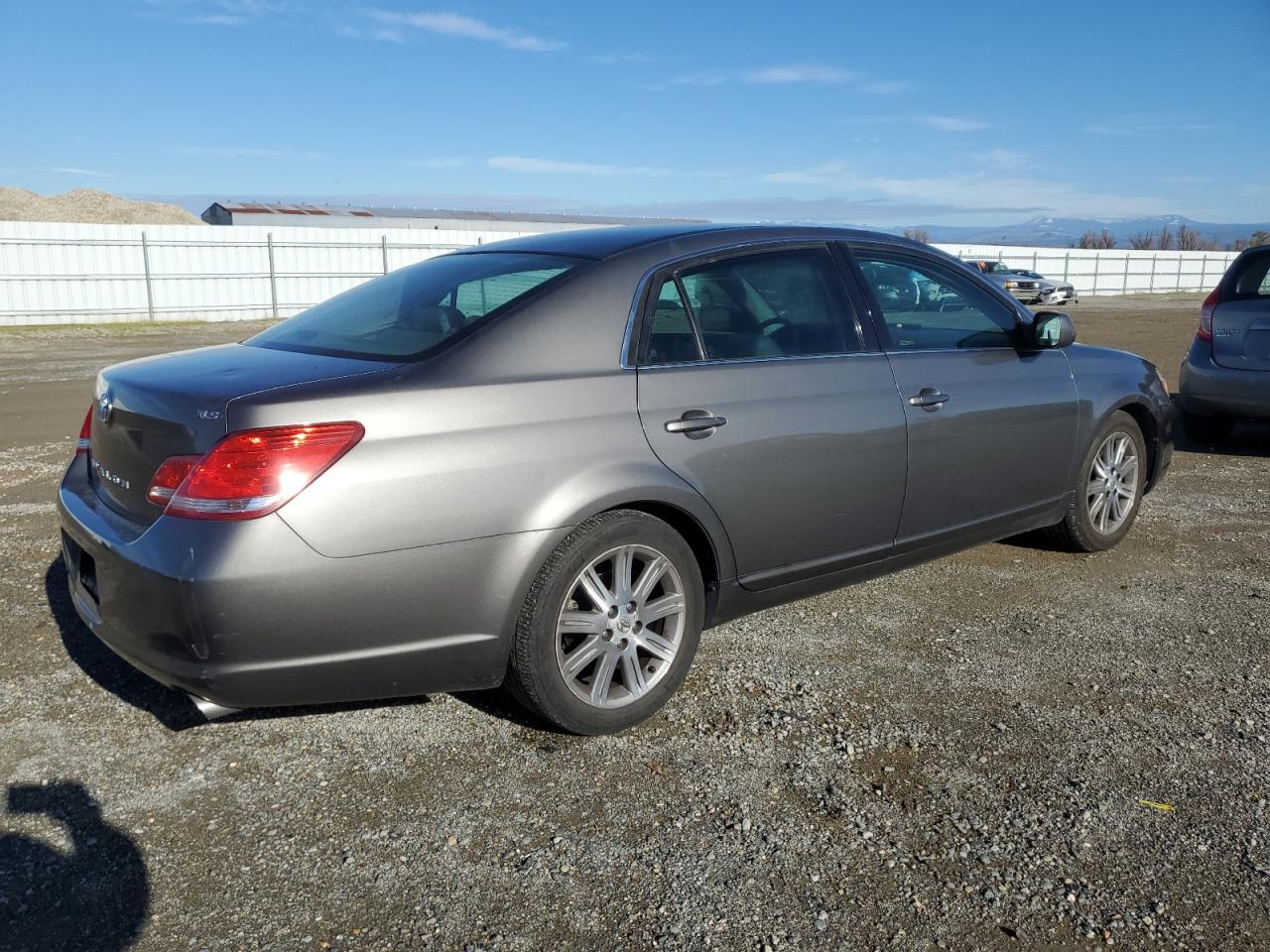 Lot #3028649310 2005 TOYOTA AVALON XL