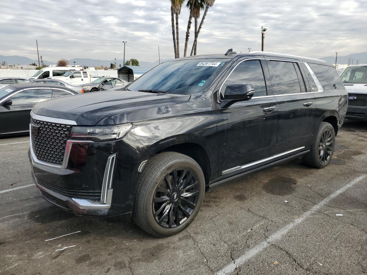 CADILLAC ESCALADE ESV PREMIUM LUXURY