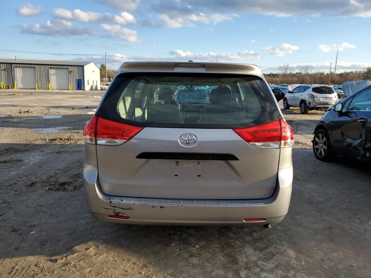 Lot #3037604012 2013 TOYOTA SIENNA