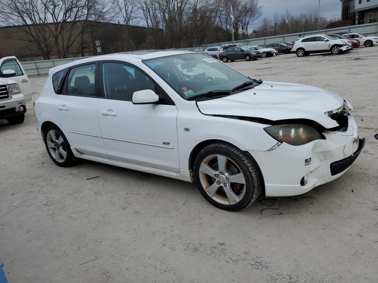 Lot #3034307061 2005 MAZDA 3 HATCHBAC