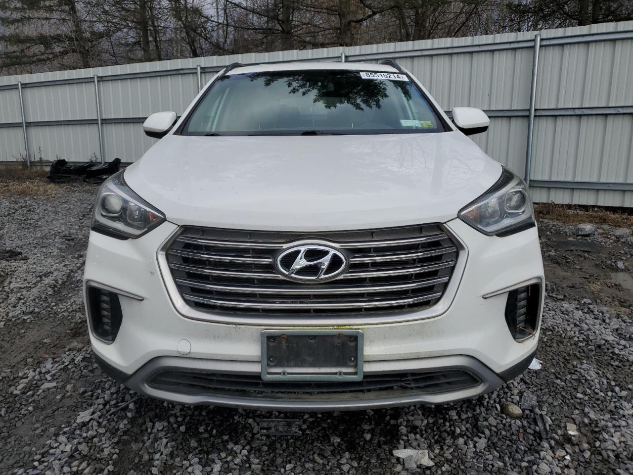 Lot #3033081014 2017 HYUNDAI SANTA FE S