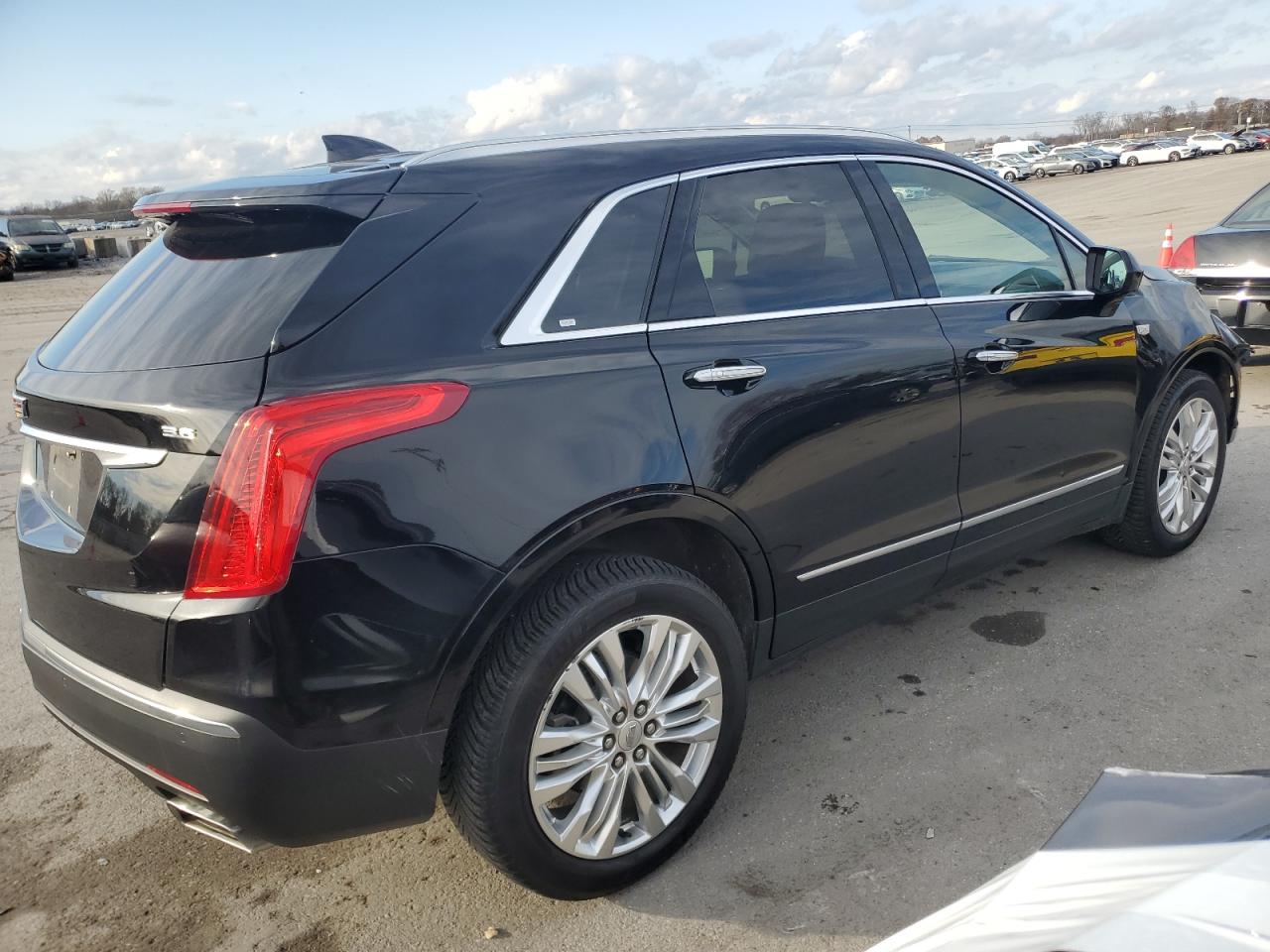 Lot #3028540938 2019 CADILLAC XT5 PREMIU