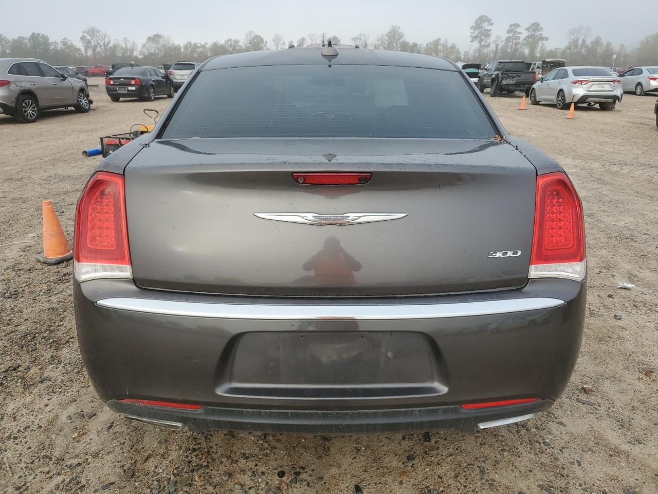 Lot #3026991803 2017 CHRYSLER 300 LIMITE