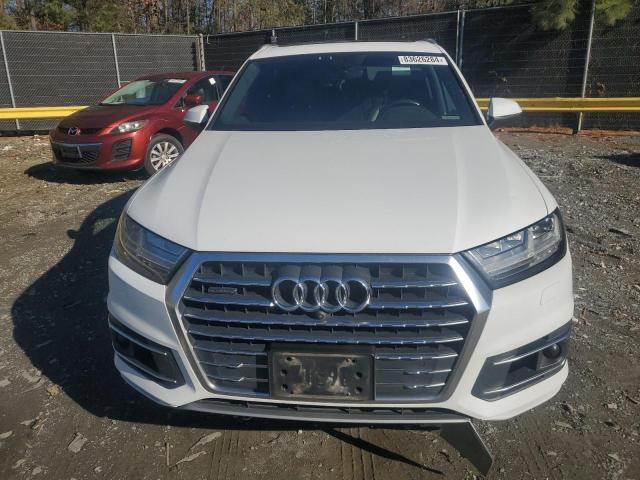 2018 AUDI Q7 WA1LAAF7XJD019535