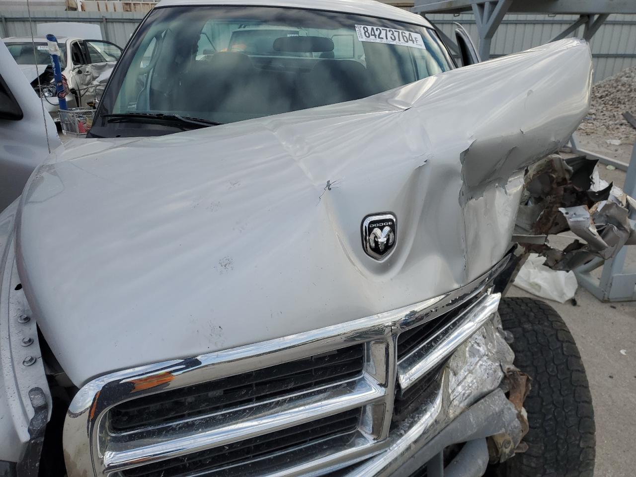 Lot #3033612173 2004 DODGE DAKOTA QUA