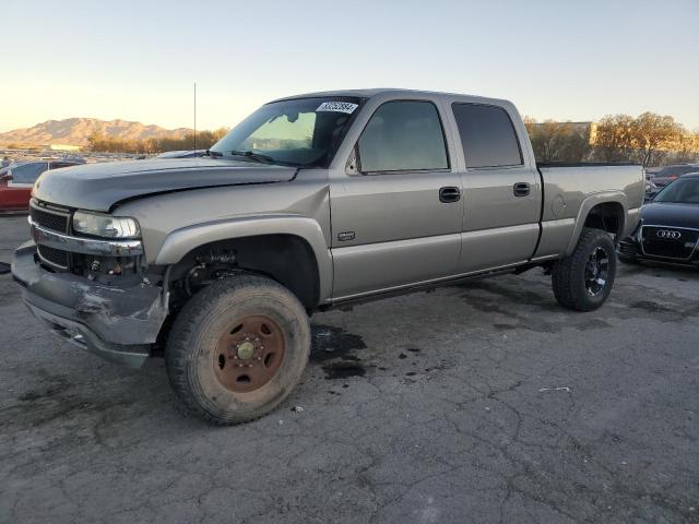 CHEVROLET SILVERADO 2002 tan crew pic diesel 1GCHK23122F120198 photo #1