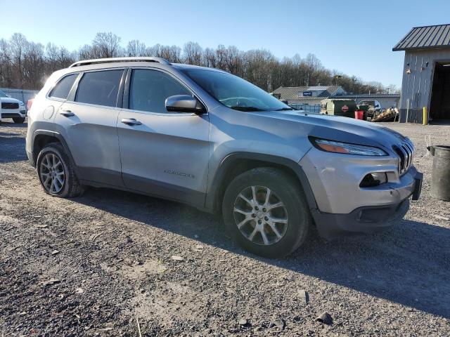 VIN 1C4PJMCS7HW532449 2017 JEEP GRAND CHEROKEE no.4