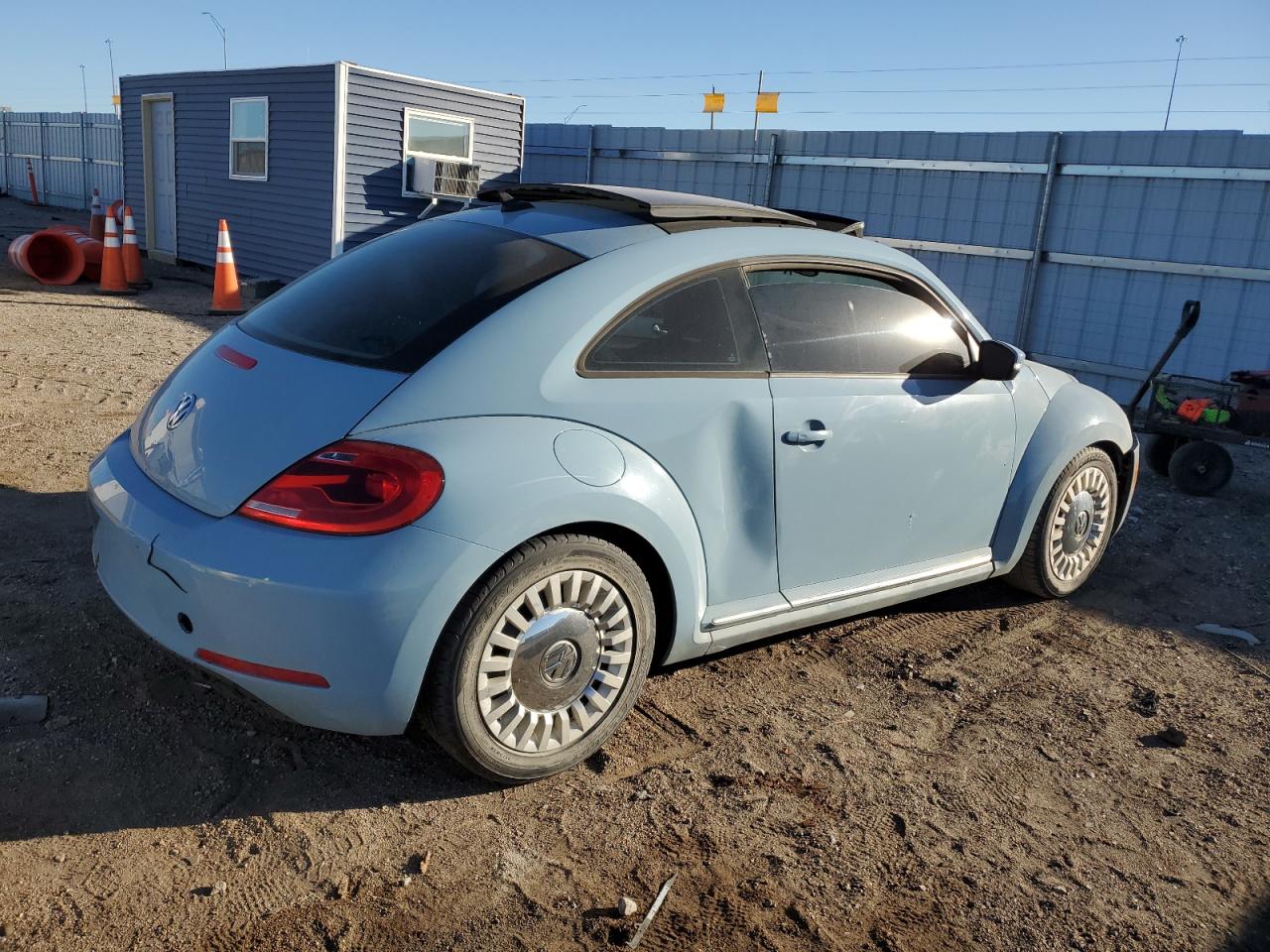 Lot #3024447596 2014 VOLKSWAGEN BEETLE TUR