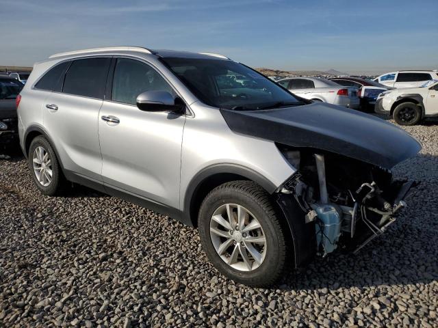 VIN 5XYPG4A39GG023758 2016 KIA SORENTO no.4