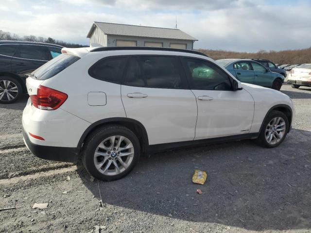 VIN WBAVL1C5XFVY29659 2015 BMW X1 no.3