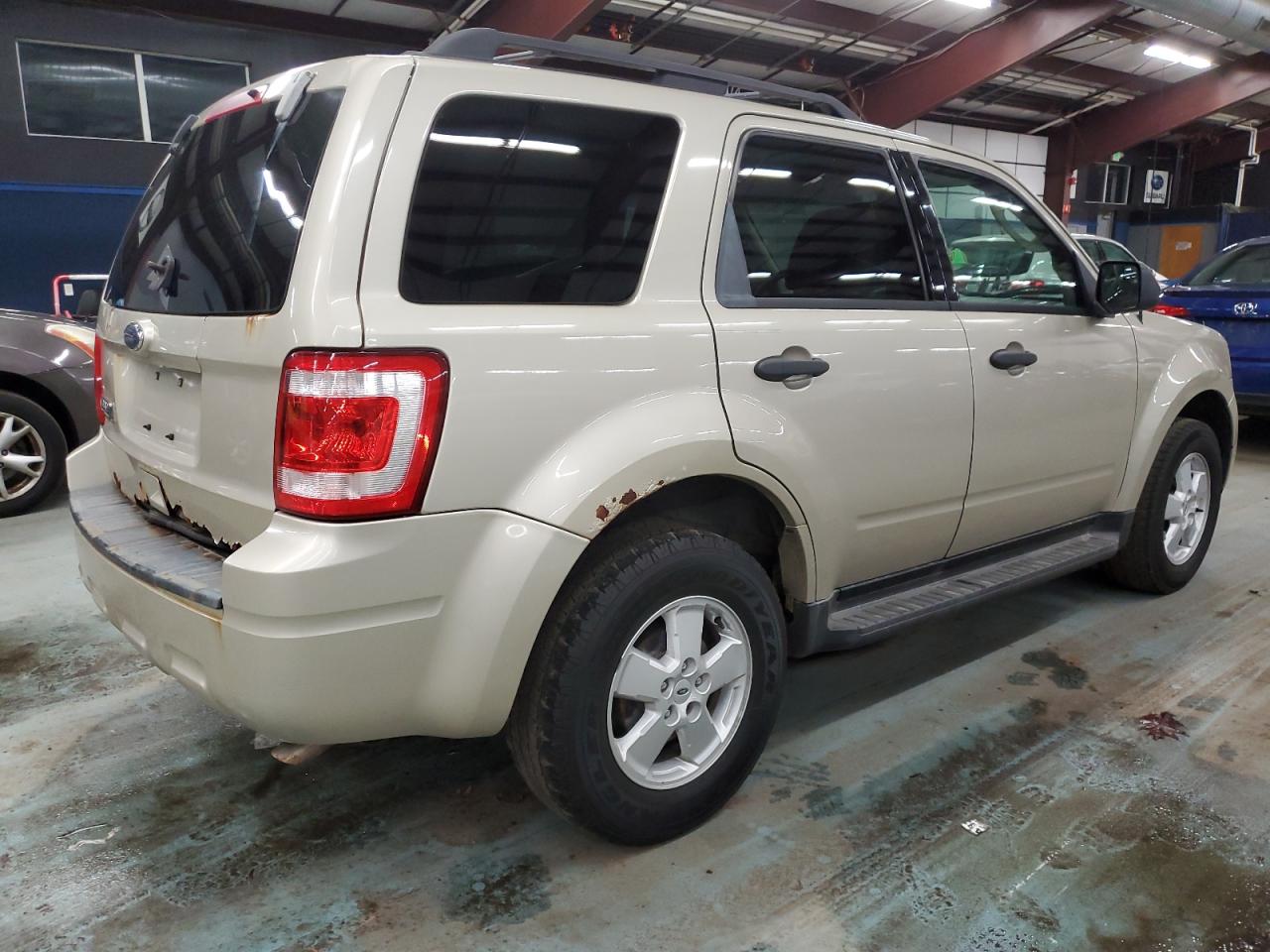 Lot #3028654280 2010 FORD ESCAPE XLT