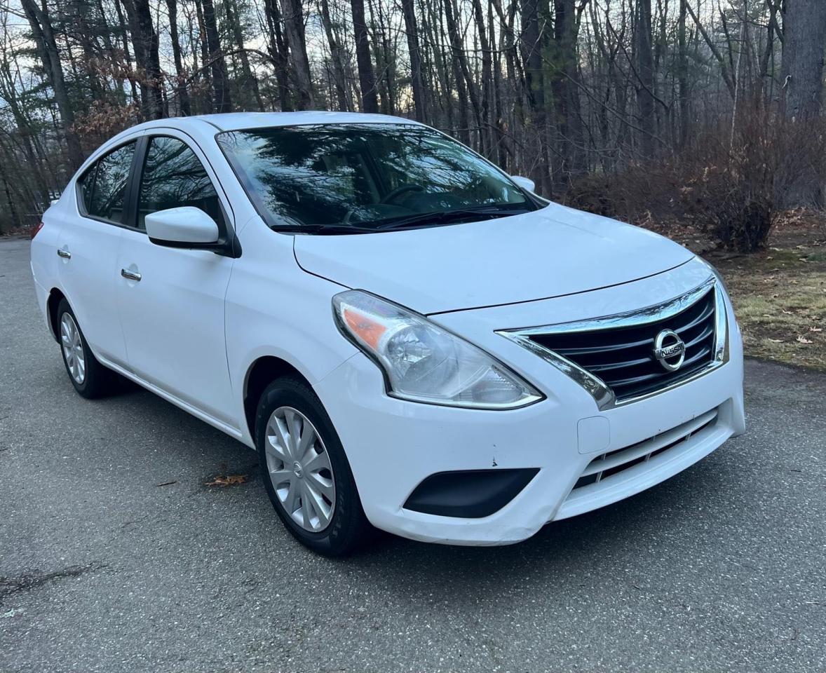 Lot #3029602072 2019 NISSAN VERSA S