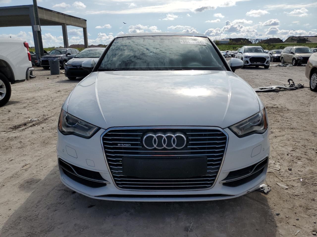 Lot #3033060014 2016 AUDI A3 E-TRON