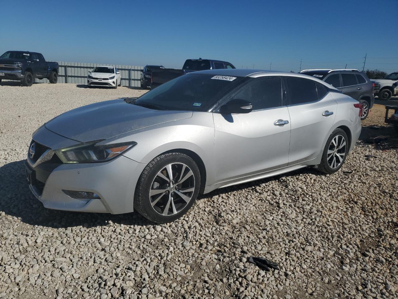  Salvage Nissan Maxima