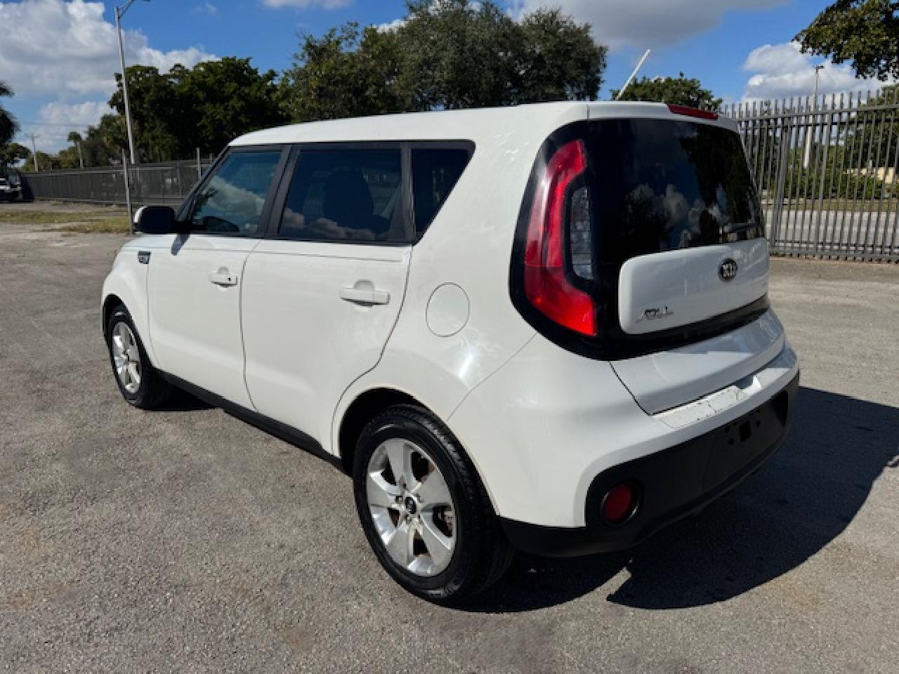 Lot #3034287101 2017 KIA SOUL