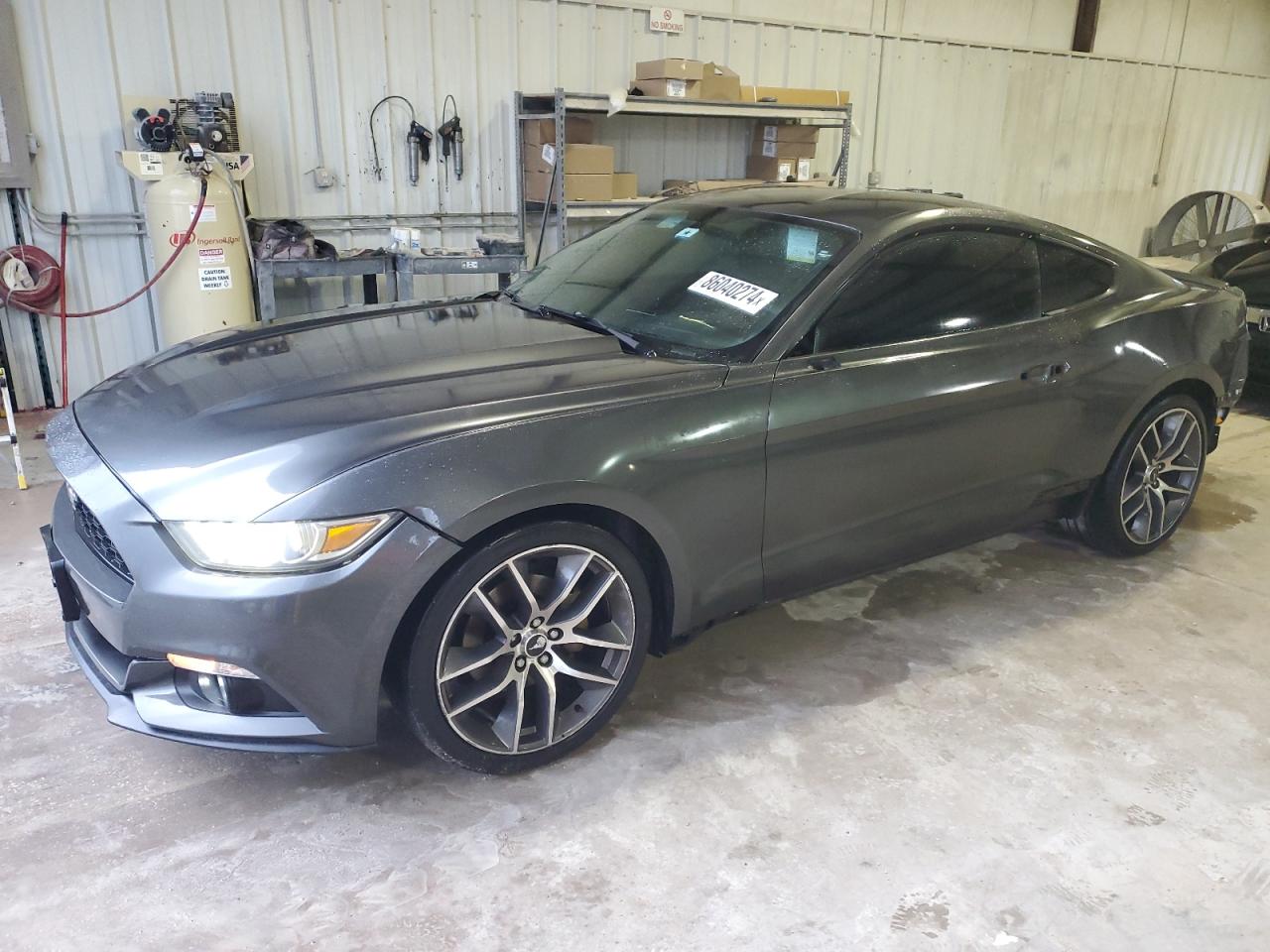  Salvage Ford Mustang