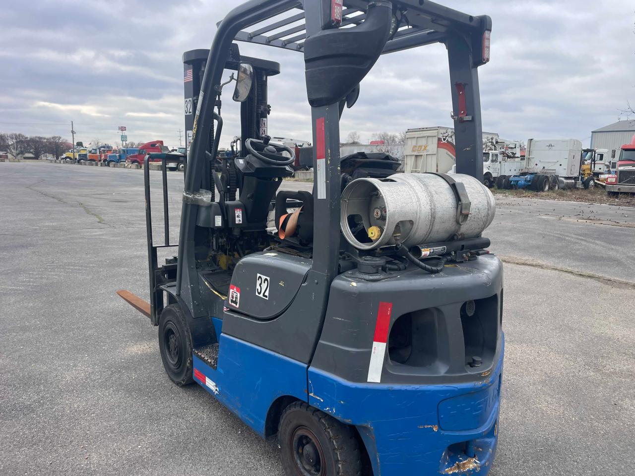 Lot #3033545083 2006 HYST FORKLIFT