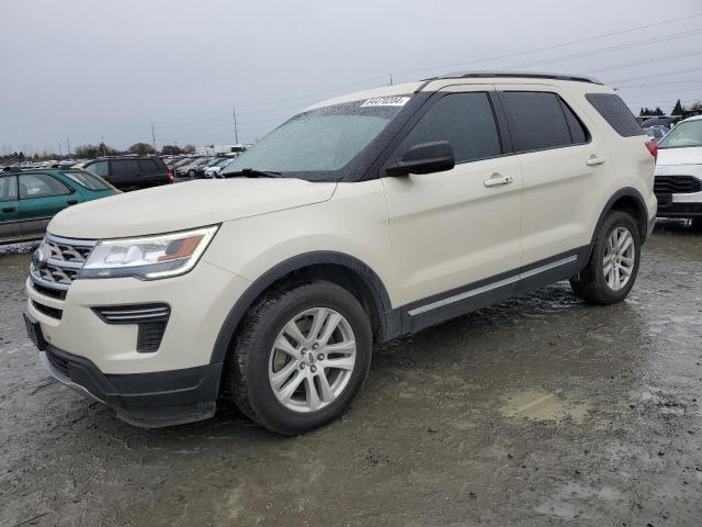 FORD EXPLORER X 2018 beige  gas 1FM5K8D81JGA43314 photo #1