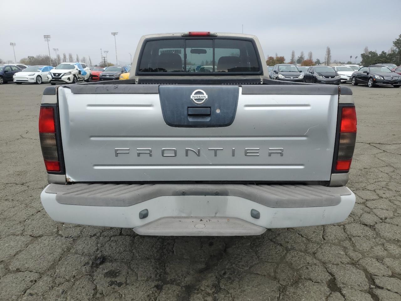 Lot #3030610092 2004 NISSAN FRONTIER K