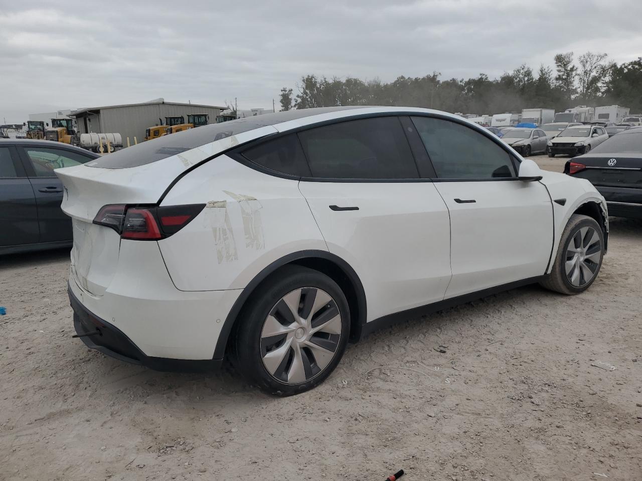 Lot #3024267955 2021 TESLA MODEL Y