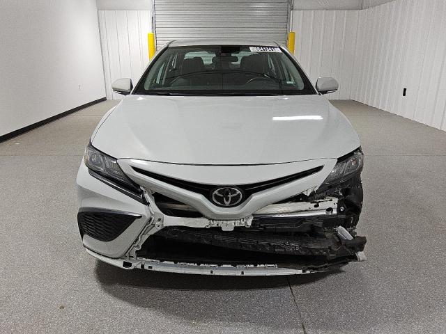 VIN 4T1G11AK6NU061592 2022 TOYOTA CAMRY no.5