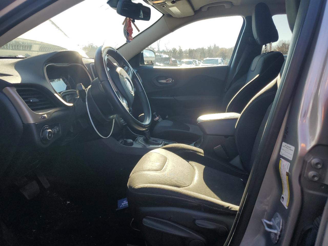 JEEP GRAND CHEROKEE LATITUDE