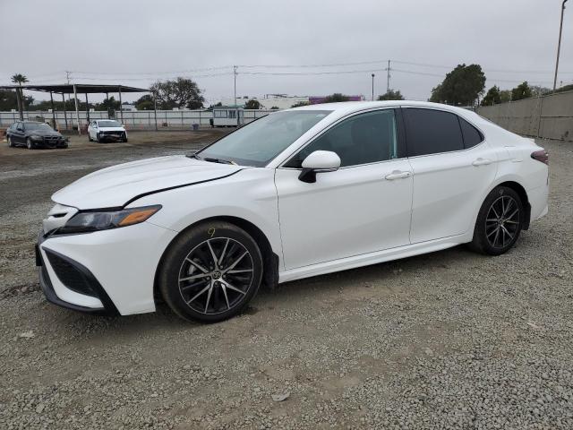 Vin: 4t1g11ak5pu784644, lot: 86401624, toyota camry se night shade 2023 img_1