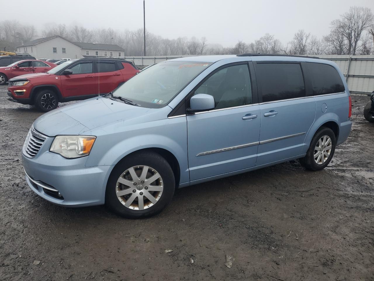 Lot #3033327855 2013 CHRYSLER TOWN & COU