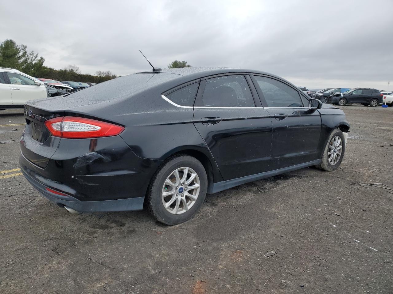 FORD FUSION S