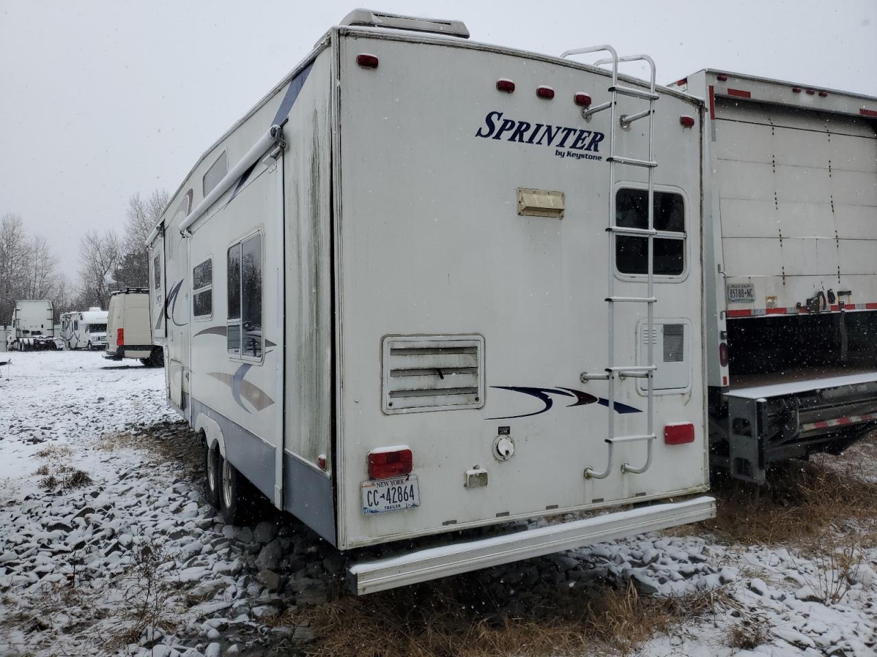 Lot #3044457759 2004 KEYSTONE SPRINTER