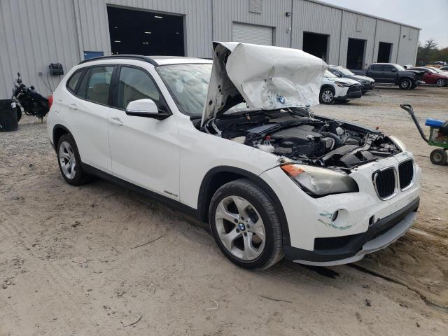 VIN WBAVM1C57FV314650 2015 BMW X1 no.4