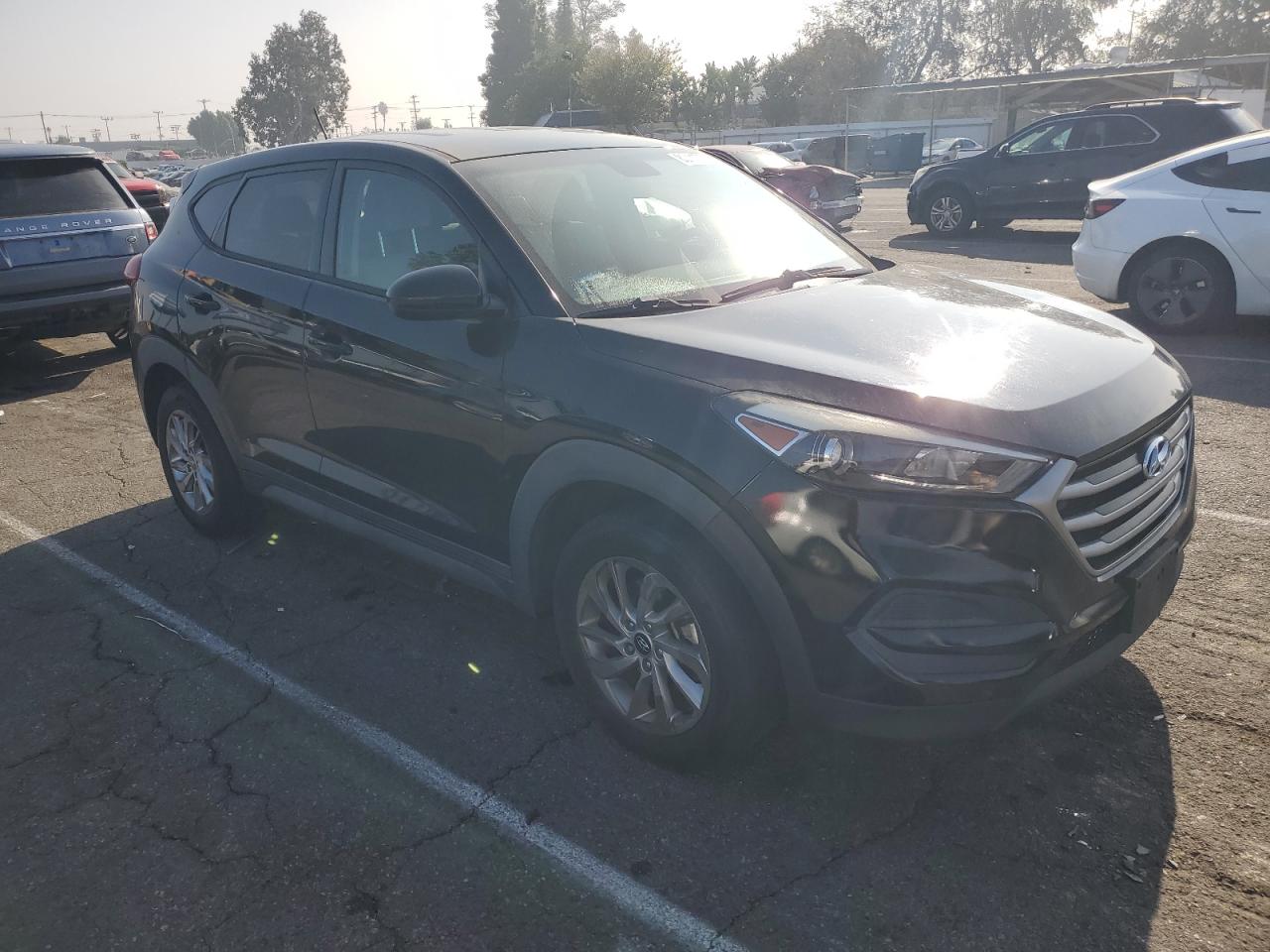 Lot #3030427486 2017 HYUNDAI TUCSON SE