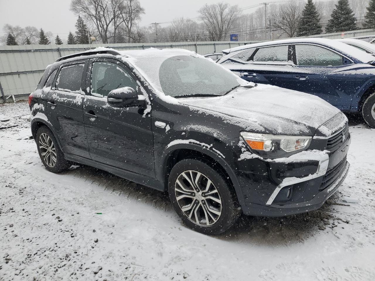 Lot #3033081020 2016 MITSUBISHI OUTLANDER