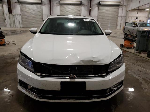 2016 VOLKSWAGEN PASSAT SE - 1VWBS7A33GC068142