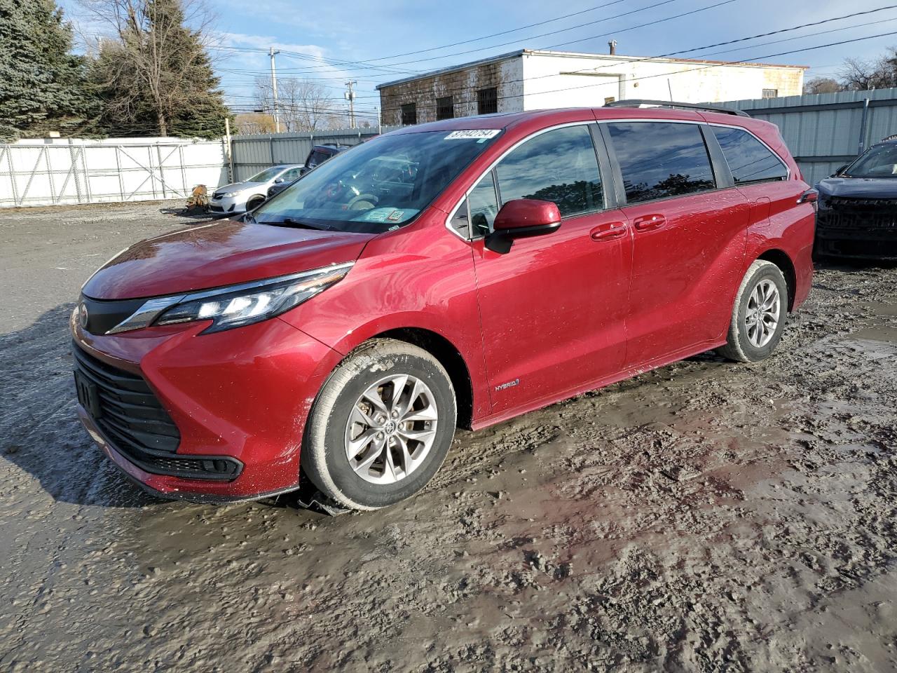  Salvage Toyota Sienna