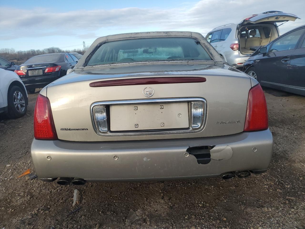 Lot #3030695099 2002 CADILLAC DEVILLE