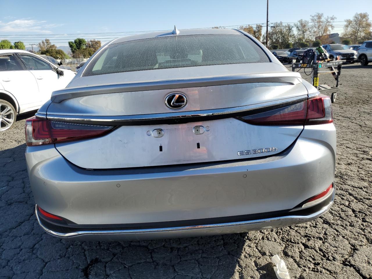 Lot #3026125265 2023 LEXUS ES 300H BA