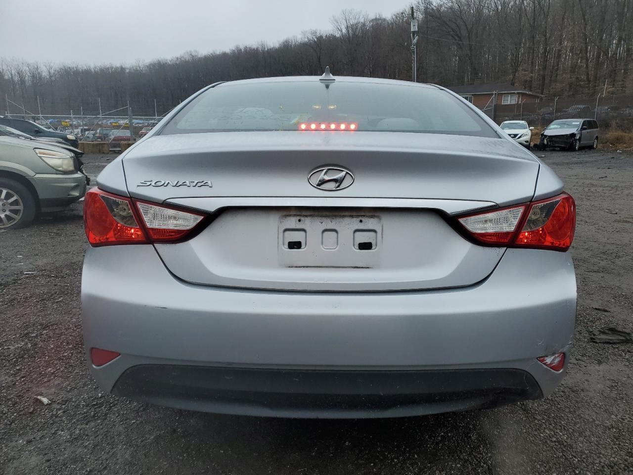 Lot #3028648281 2014 HYUNDAI SONATA GLS