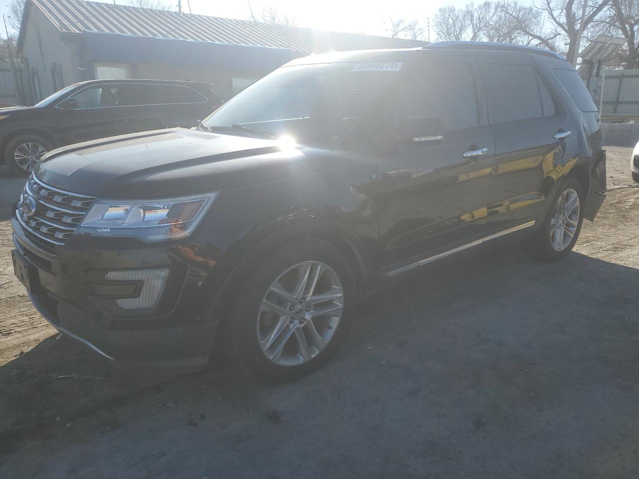  Salvage Ford Explorer