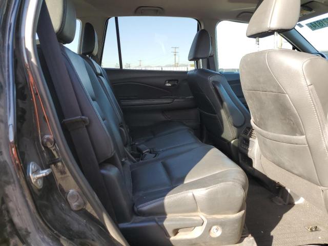 VIN 5FNYF6H50JB048797 2018 HONDA PILOT no.11