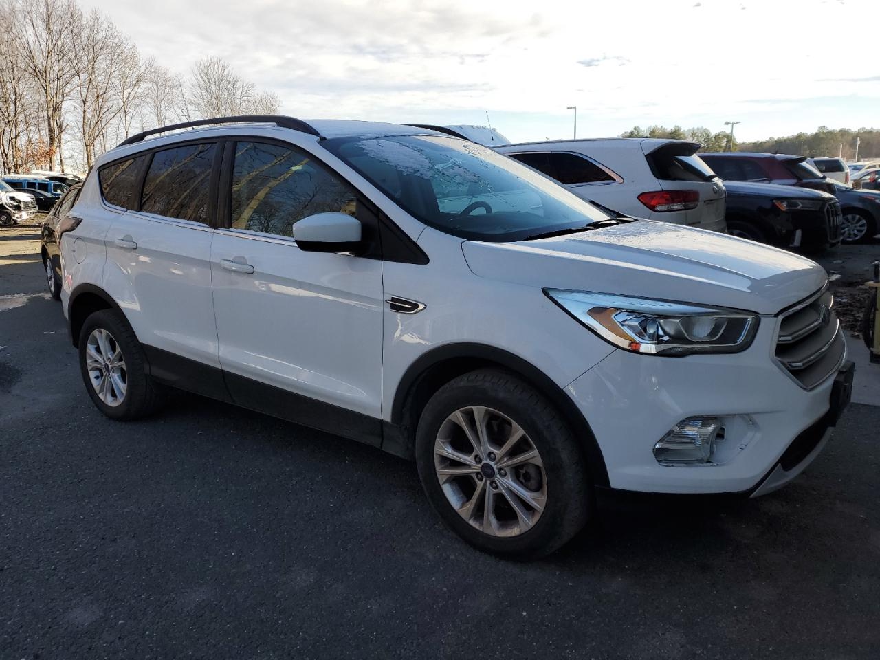 Lot #3033164212 2017 FORD ESCAPE SE