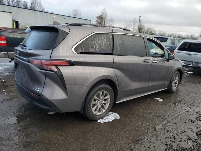 2021 TOYOTA SIENNA XLE - 5TDJRKEC3MS012333