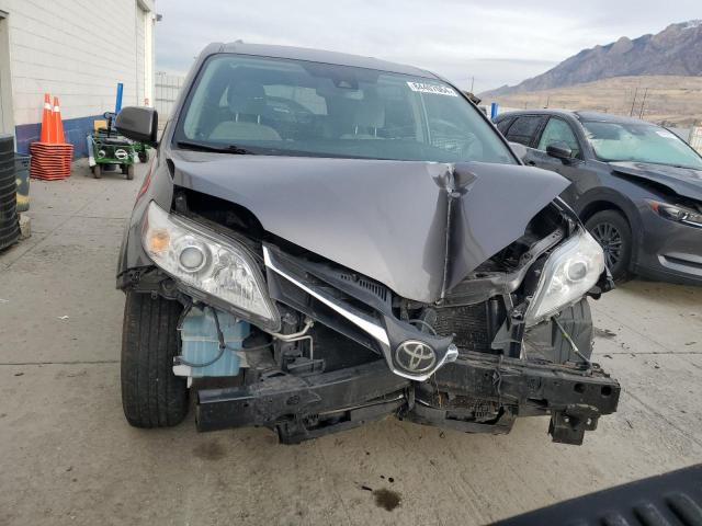 2018 TOYOTA SIENNA LE - 5TDKZ3DC6JS930844