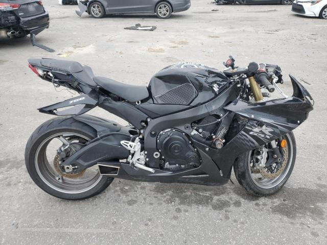 2011 SUZUKI GSX750 - JS1GR7MA9B2102303